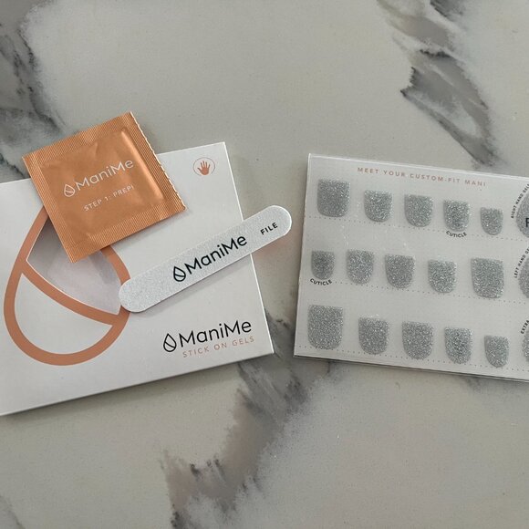 ManiMe Stick-On Gel Manicure - Discotheque - Picture 2 of 3